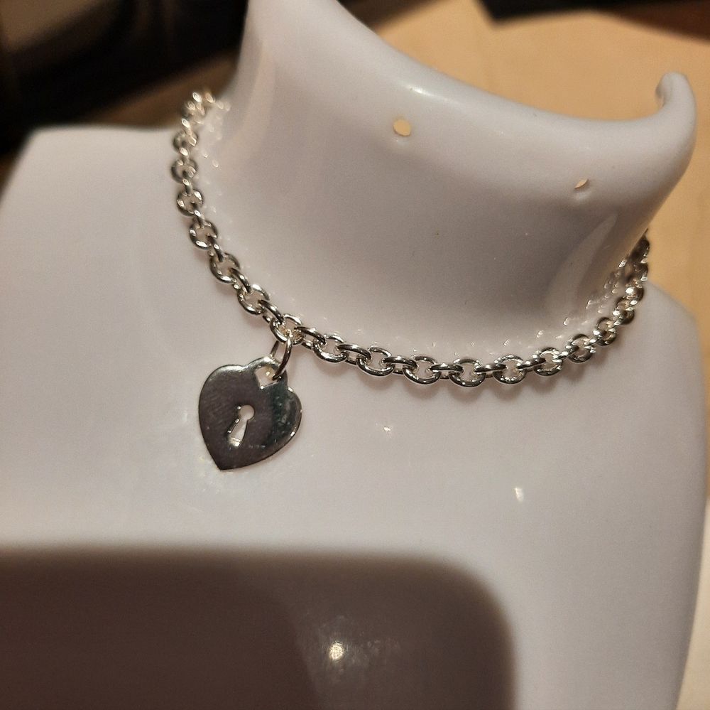 NWT GENUINE SOLID STERLING SILVER HEART ❤️ KEY 🔑 CHARM BRACELET RHODIUM 7"
